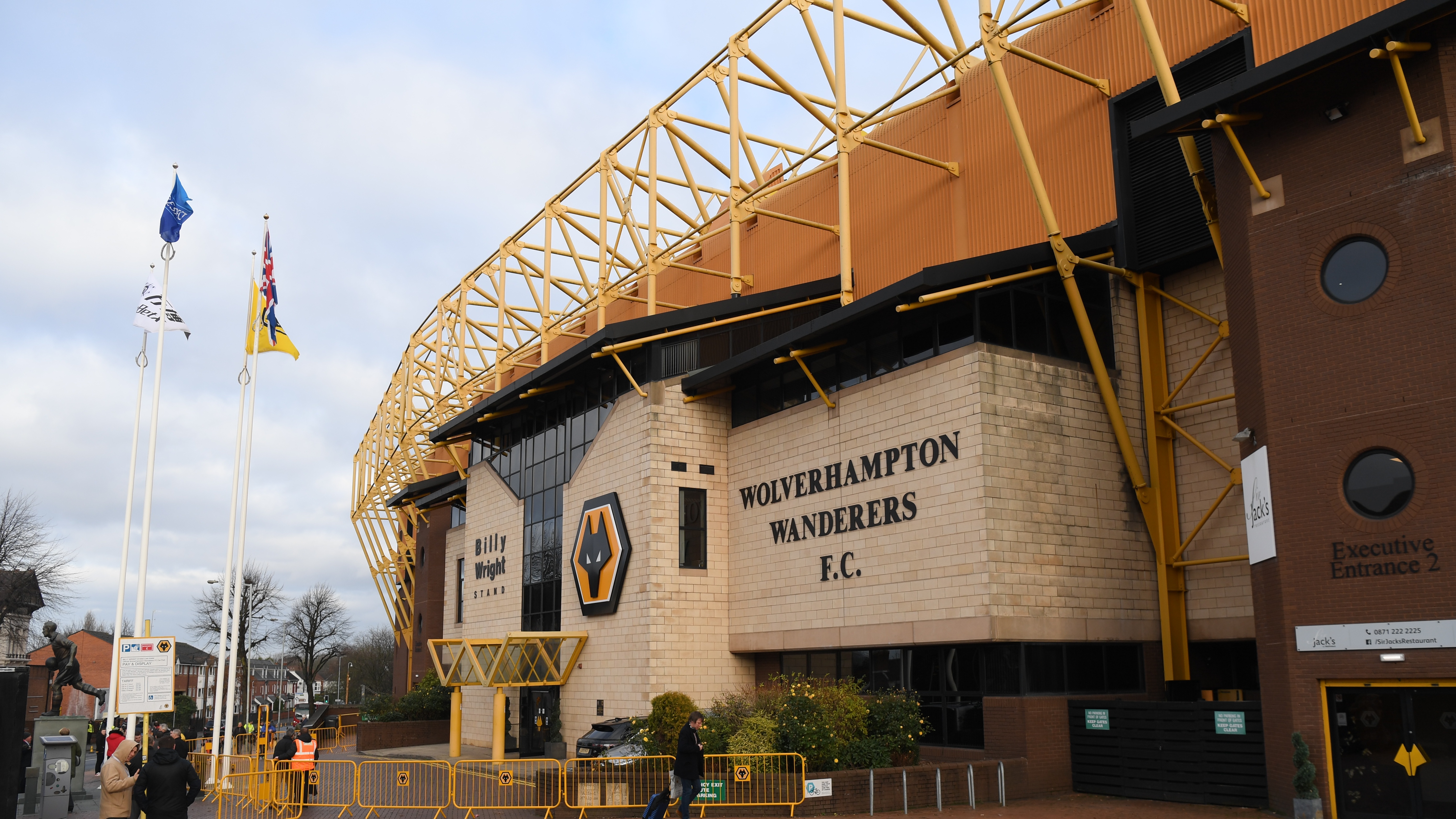Seats on sale for Wolves trip